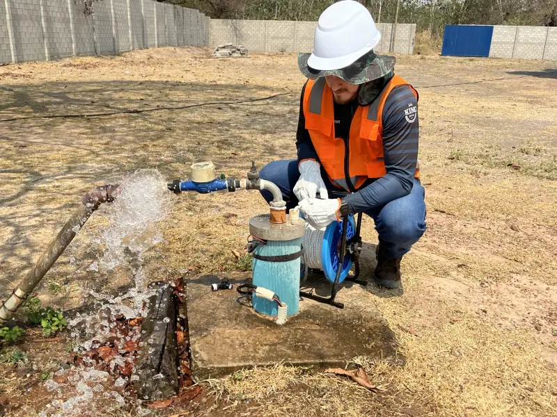 Ensaio de bombeamento em poço tubular para outorga de uso da água subterrânea – GEOS Geologia